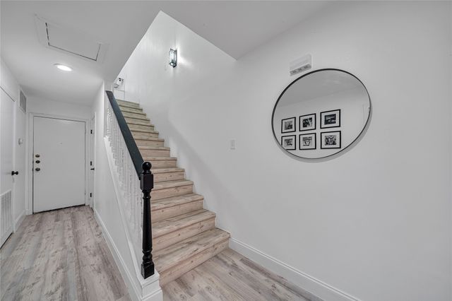 6738 Eastridge Drive 101, Dallas, TX 75231