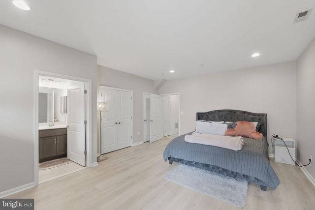 1403 HUDSON VIEW RD, Essex, MD 21221