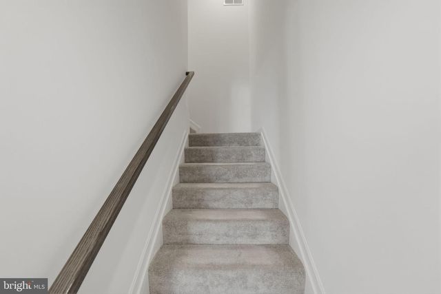 1403 HUDSON VIEW RD, Essex, MD 21221