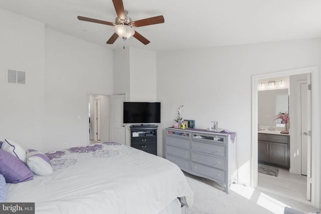 1403 HUDSON VIEW RD, Essex, MD 21221