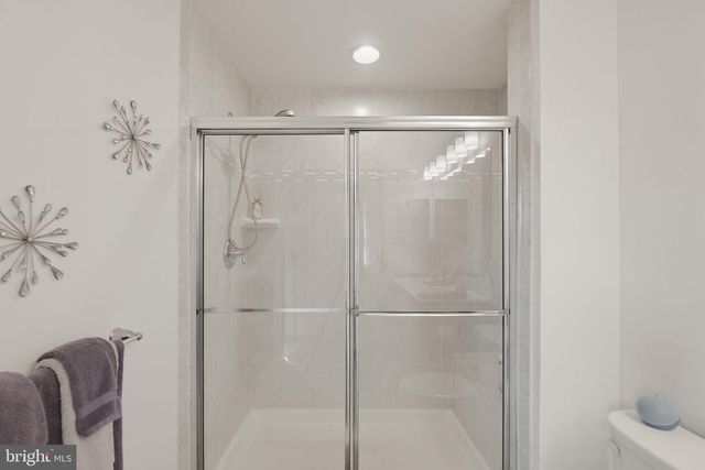 1403 HUDSON VIEW RD, Essex, MD 21221