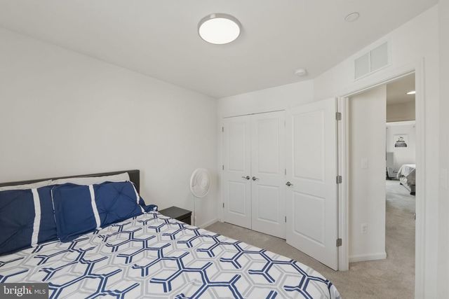 1403 HUDSON VIEW RD, Essex, MD 21221