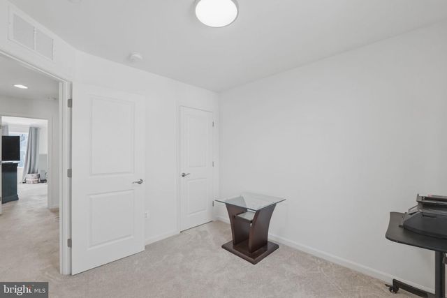 1403 HUDSON VIEW RD, Essex, MD 21221