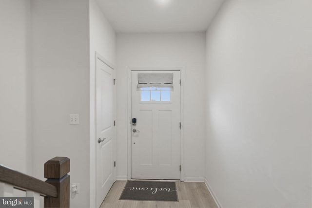 1403 HUDSON VIEW RD, Essex, MD 21221