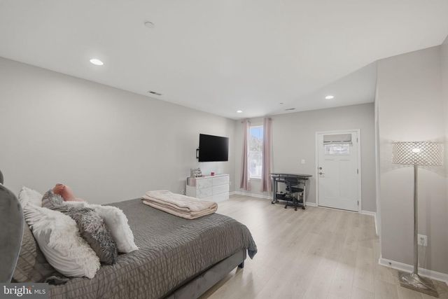 1403 HUDSON VIEW RD, Essex, MD 21221