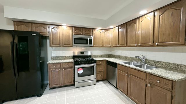 2931 Sunset Avenue, Flossmoor, IL 60422