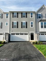 1704 BELLE FOURCHE DR, Newark, DE 19702