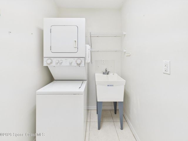 679 Atlantus Terrace, Sebastian, FL 32958