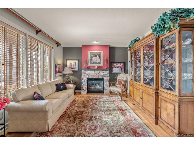 343 Crossing Cir, Castle Pines, CO 80108