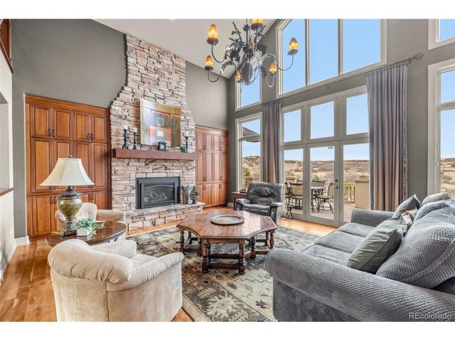 343 Crossing Cir, Castle Pines, CO 80108