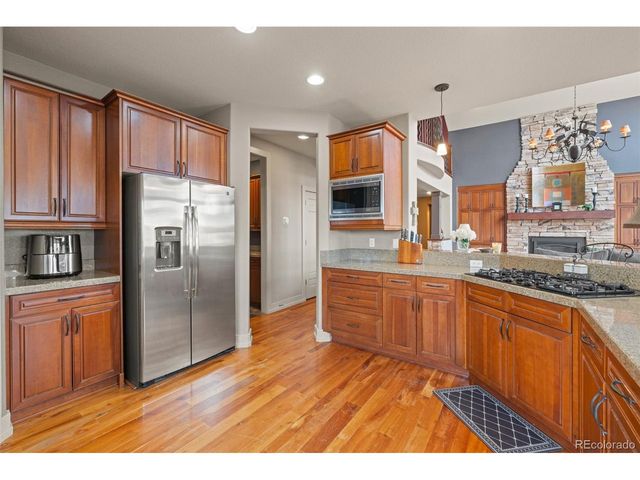 343 Crossing Cir, Castle Pines, CO 80108