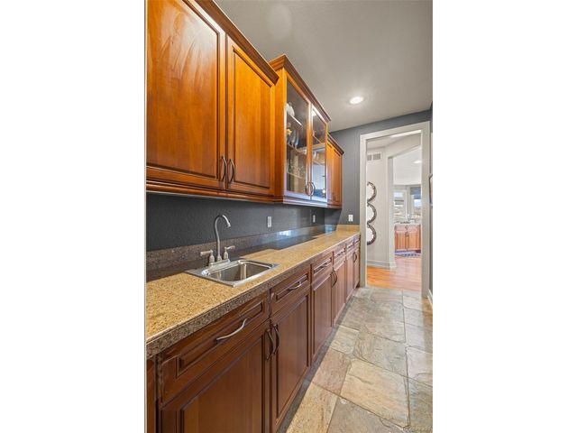 343 Crossing Cir, Castle Pines, CO 80108