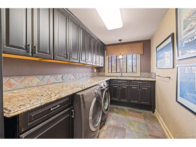 343 Crossing Cir, Castle Pines, CO 80108