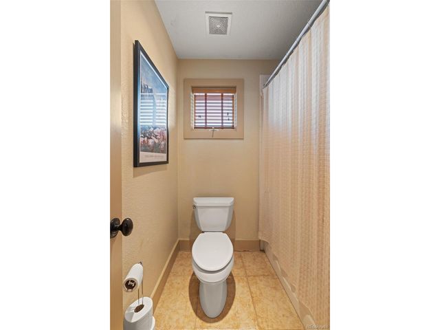 343 Crossing Cir, Castle Pines, CO 80108