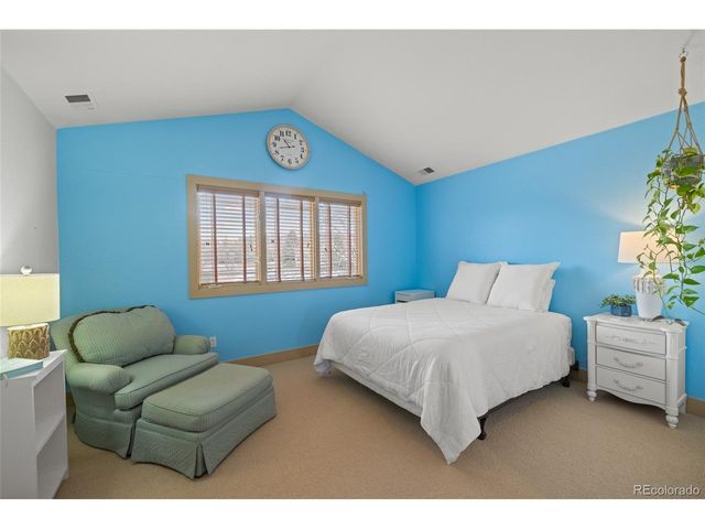 343 Crossing Cir, Castle Pines, CO 80108