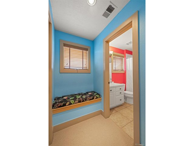 343 Crossing Cir, Castle Pines, CO 80108