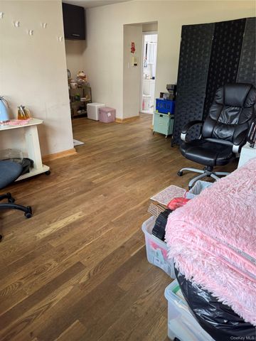 13625 Jewel Avenue A, Kew Garden Hills, NY 11367