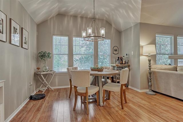 87 Woodlily Place, The Woodlands, TX 77382