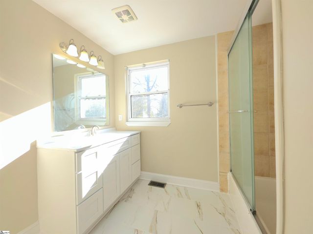 3302 Edwards Road, Taylors, SC 29687