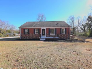 3302 Edwards Road, Taylors, SC 29687