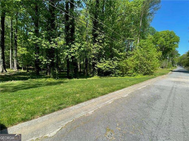 1389 BRANCHWOOD Drive, Snellville, GA 30078