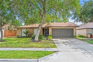 5213 Inverness Dr, Corpus Christi, TX 78413