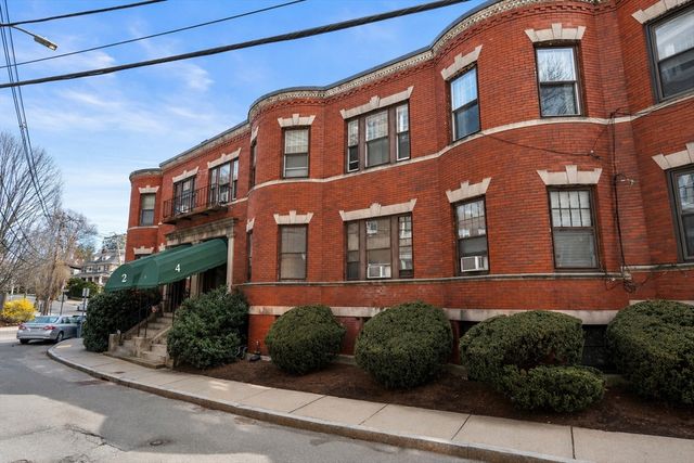 4 Colliston Rd B, Boston, MA 02135