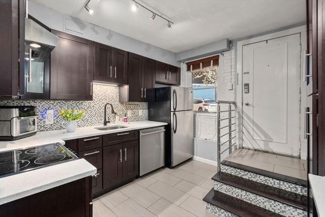 4 Colliston Rd B, Boston, MA 02135