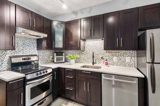 4 Colliston Rd B, Boston, MA 02135