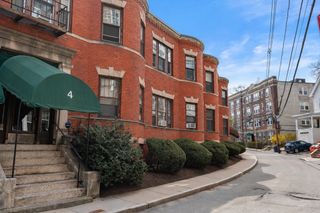 4 Colliston Rd B, Boston, MA 02135