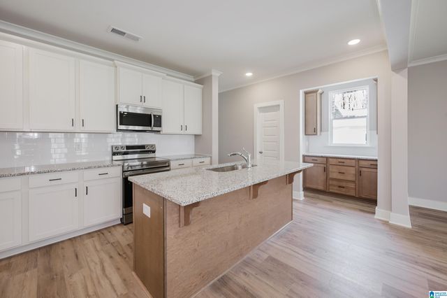 2064 WOHALI DRIVE, Leeds, AL 35094