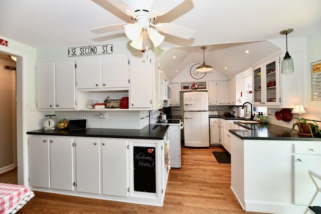209 Kirk Drive W, Indianapolis, IN 46234