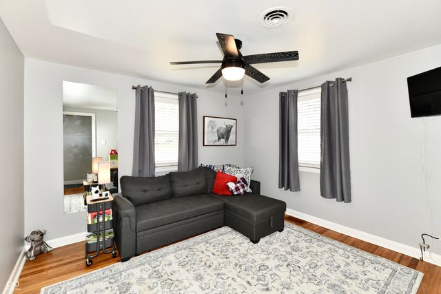 209 Kirk Drive W, Indianapolis, IN 46234