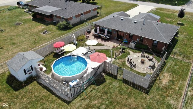 209 Kirk Drive W, Indianapolis, IN 46234