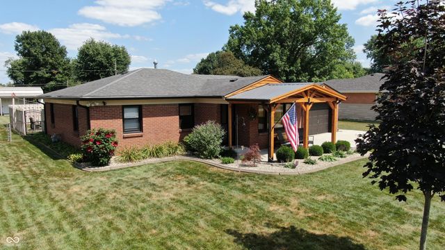 209 Kirk Drive W, Indianapolis, IN 46234