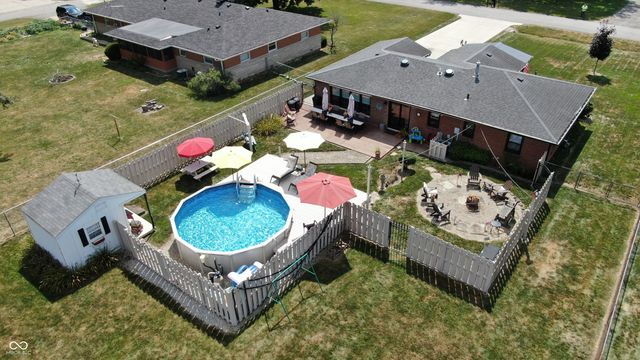 209 Kirk Drive W, Indianapolis, IN 46234