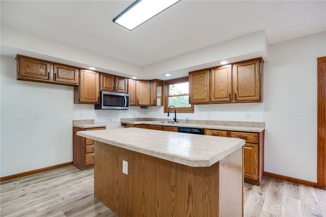 3361 Sea Turtle Drive, Dayton, OH 45414