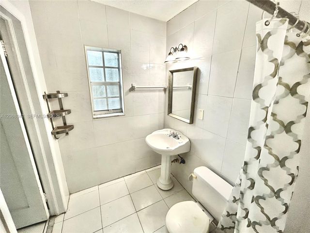 1801 SW 10th Street, Miami, FL 33135