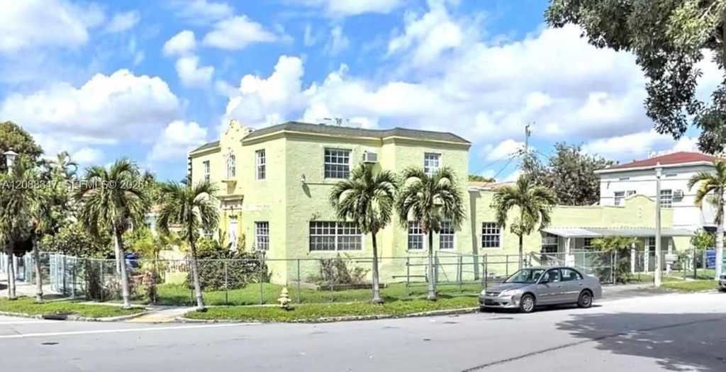 1801 SW 10th Street, Miami, FL 33135