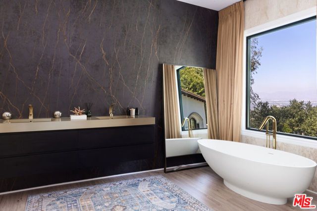 13355 Mulholland Drive, Beverly Hills, CA 90210