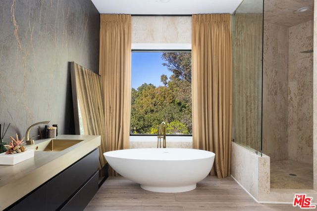 13355 Mulholland Drive, Beverly Hills, CA 90210