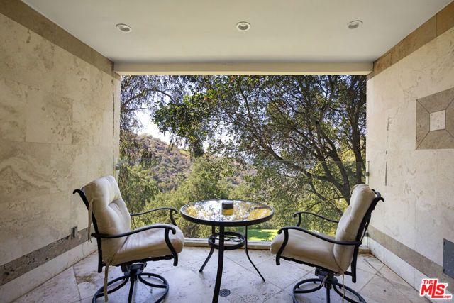 13355 Mulholland Drive, Beverly Hills, CA 90210