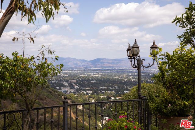 13355 Mulholland Drive, Beverly Hills, CA 90210