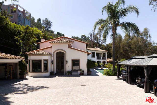 13355 Mulholland Drive, Beverly Hills, CA 90210