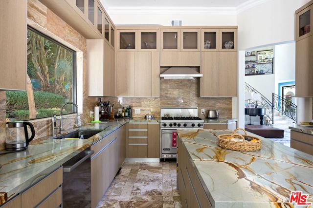 13355 Mulholland Drive, Beverly Hills, CA 90210