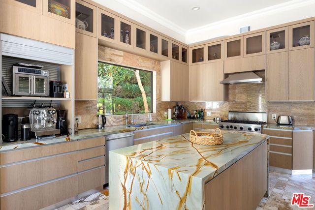 13355 Mulholland Drive, Beverly Hills, CA 90210