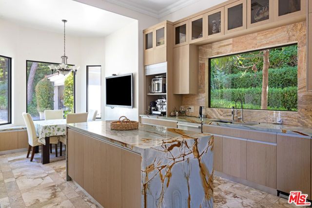 13355 Mulholland Drive, Beverly Hills, CA 90210