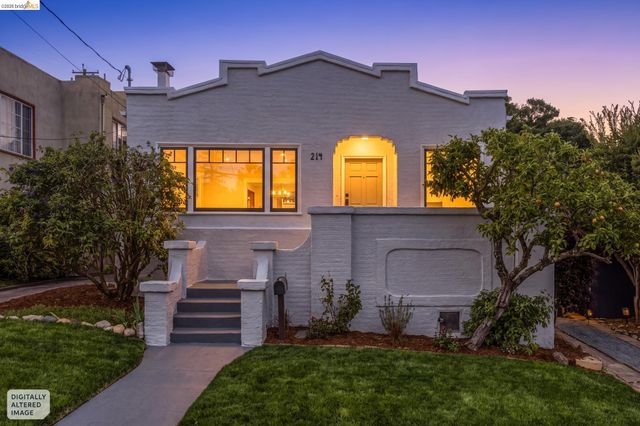 214 Mandalay Rd, Oakland, CA 94618