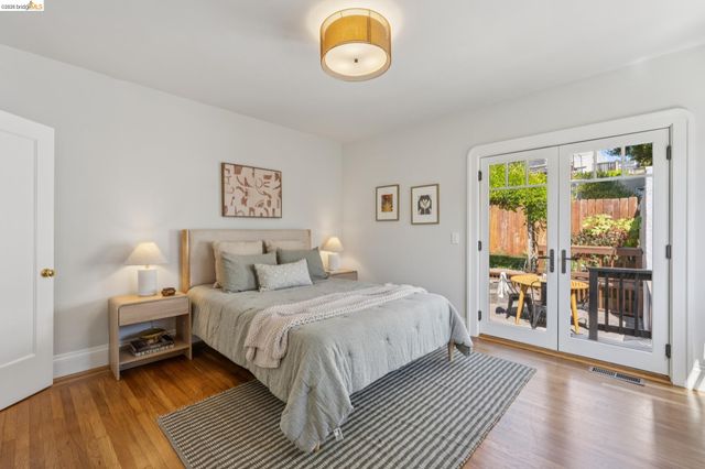 214 Mandalay Rd, Oakland, CA 94618