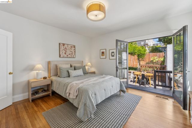 214 Mandalay Rd, Oakland, CA 94618